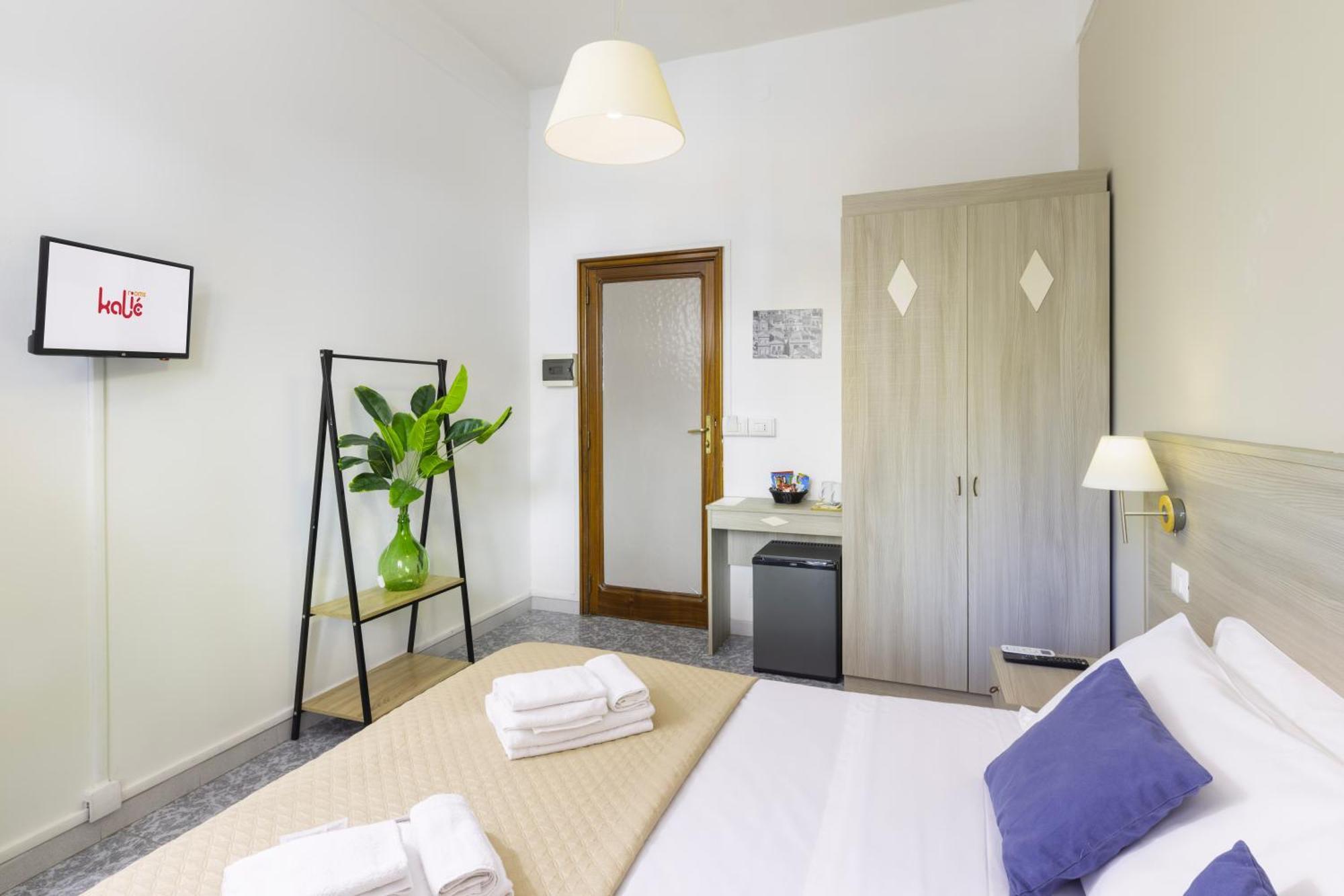 Kalie Rooms Guest House Cagliari Exterior foto